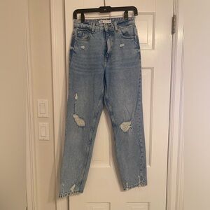 Zara distressed high rise jeans. Size 4. Worn once.